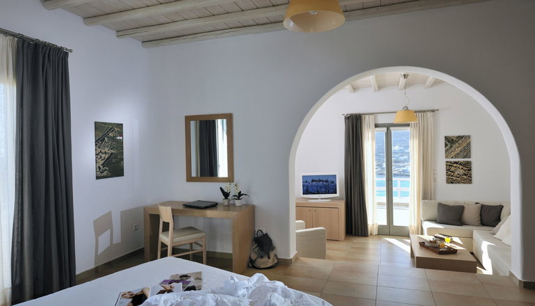 4* Deliades Hotel
