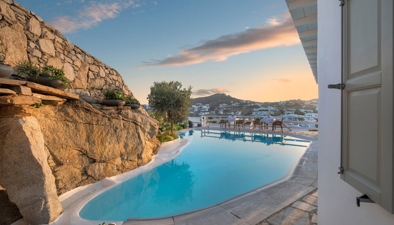 4* Deliades Hotel