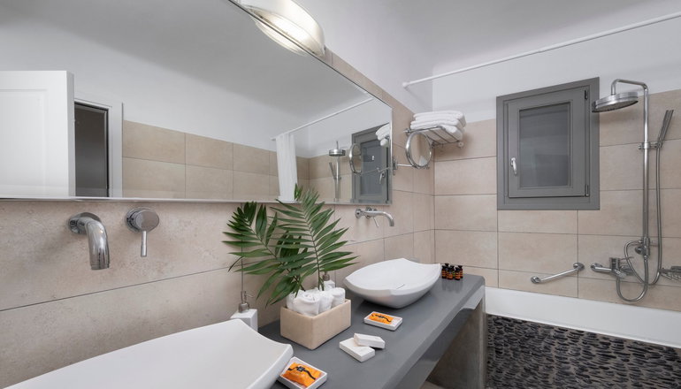 4* Deliades Hotel