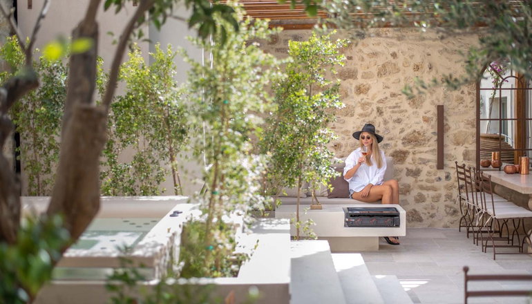 Inotropes Boutique Suites