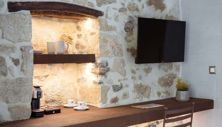 Inotropes Boutique Suites