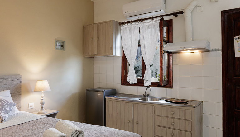 Kasteli Studios & Apartments