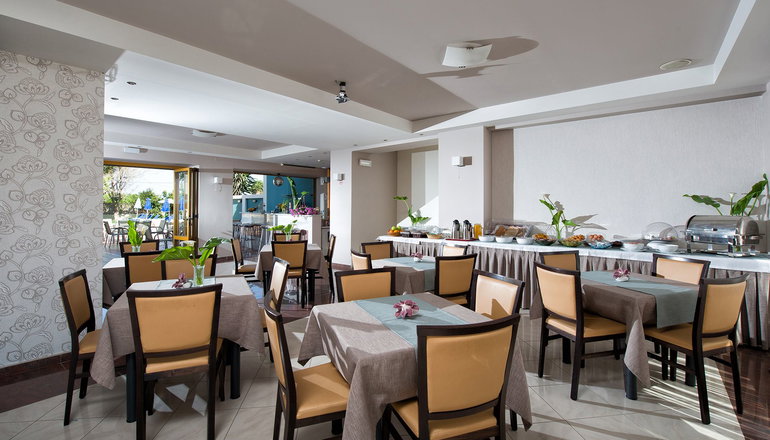 Mary Hotel Apts & Mary Royal Suites