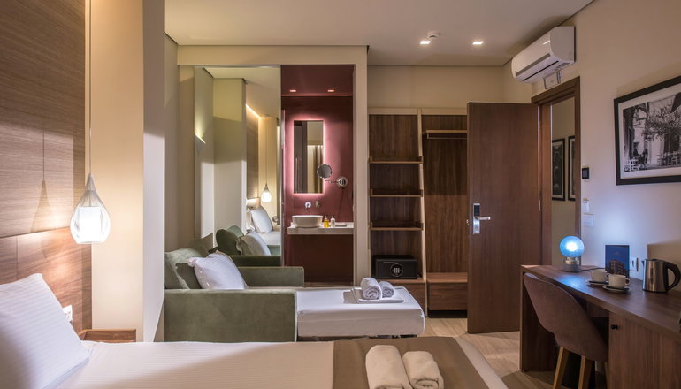 4* Metropole Urban Hotel