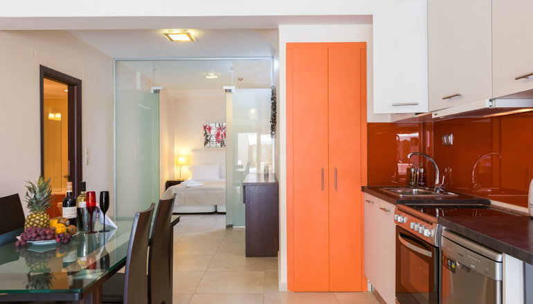 4* Pantheon Villas & Suites