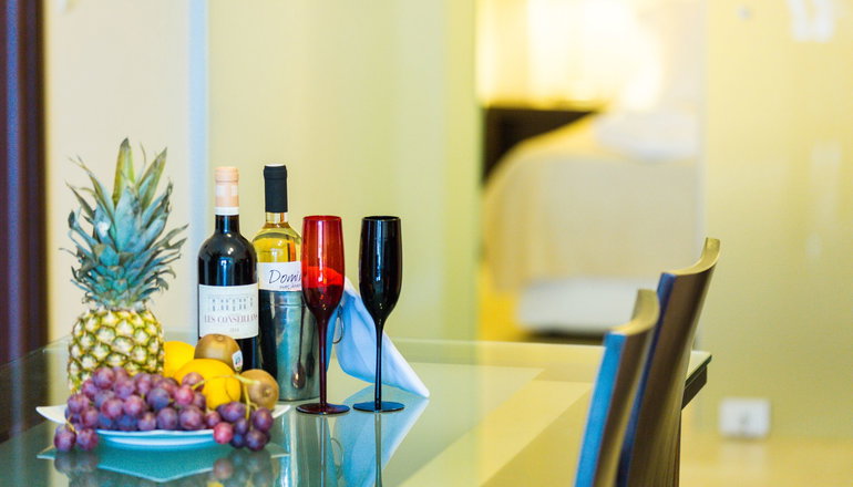 4* Pantheon Villas & Suites