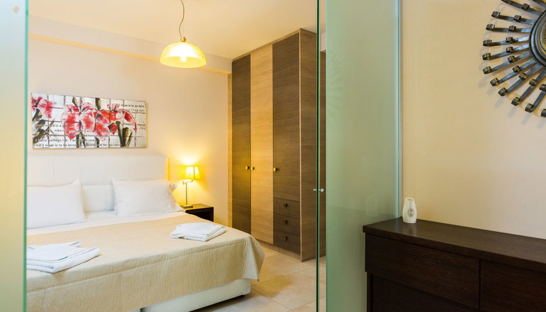 4* Pantheon Villas & Suites