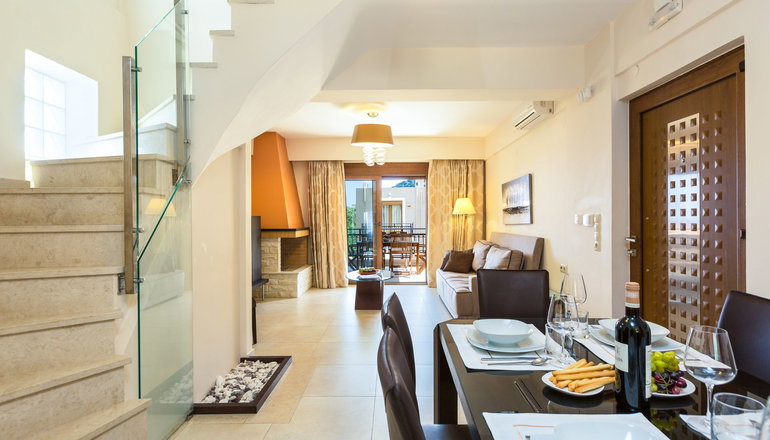 4* Pantheon Villas & Suites