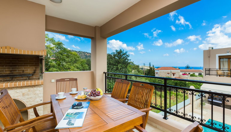 4* Pantheon Villas & Suites