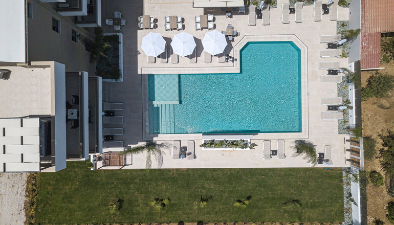 4* Sapphire Blue Suites