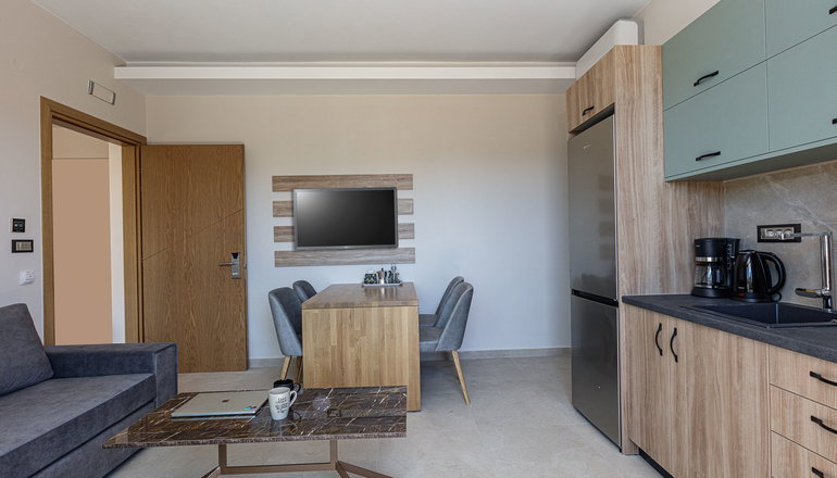 4* Sapphire Blue Suites