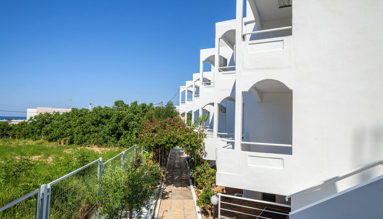Grace Studios & Apartments
