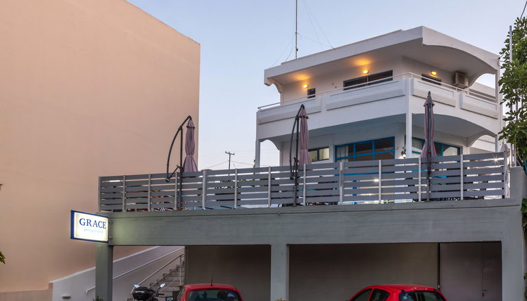 Grace Studios & Apartments