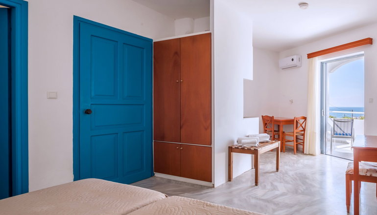 Grace Studios & Apartments