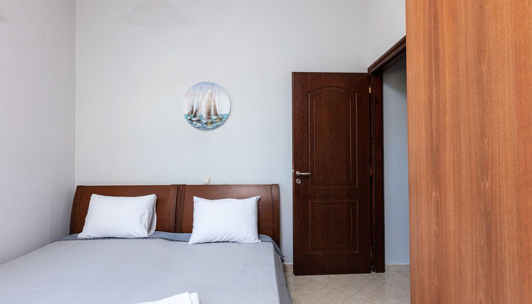 Helena's Aparthotel