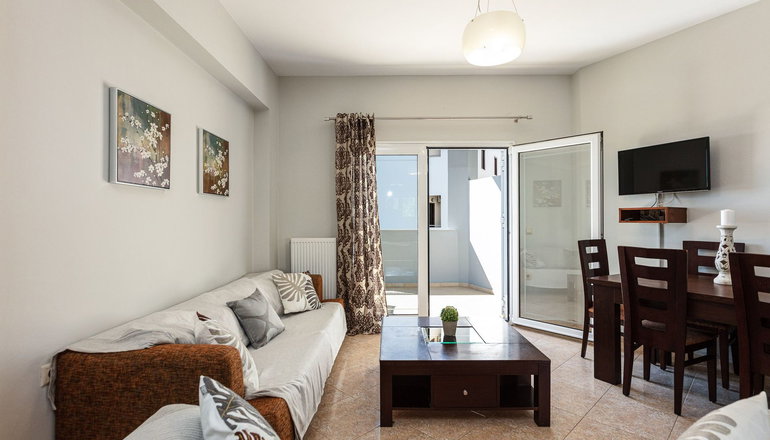 Helena's Aparthotel