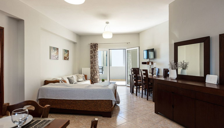 Helena's Aparthotel