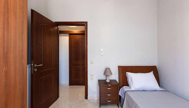 Helena's Aparthotel