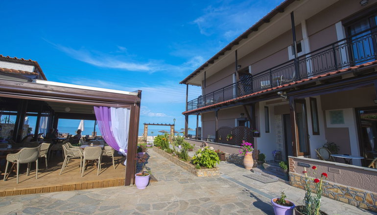 Kamelia & Semeli Hotel