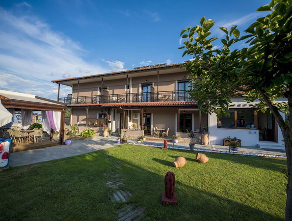 Kamelia & Semeli Hotel