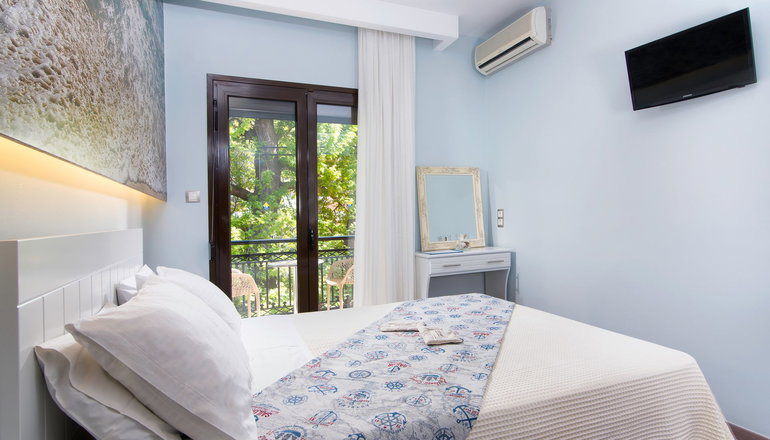 Kamelia & Semeli Hotel