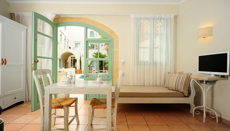 4* Mythos Suites Hotel