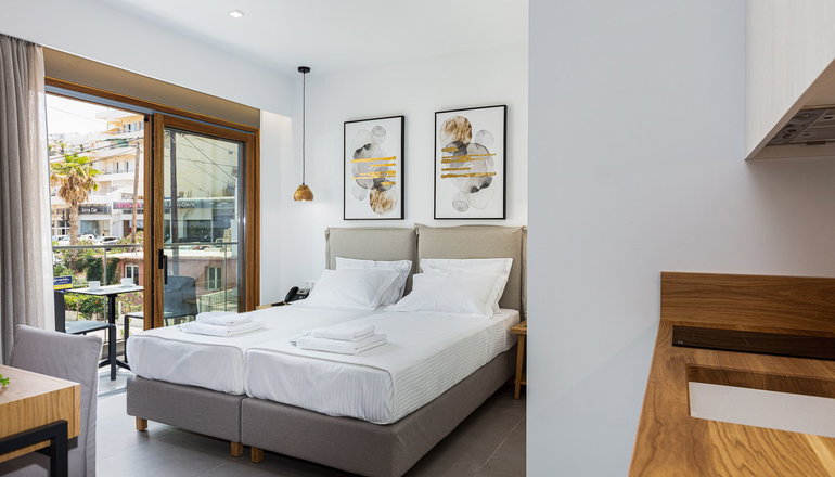 4* North Coast Seaside Suites