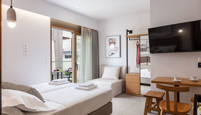 4* North Coast Seaside Suites