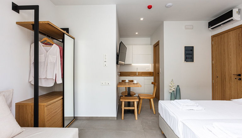 4* North Coast Seaside Suites