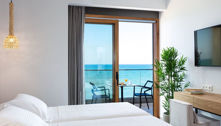 4* North Coast Seaside Suites