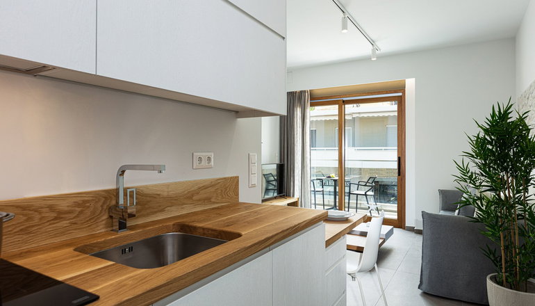 4* North Coast Seaside Suites