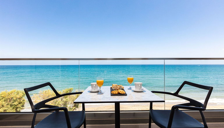 4* North Coast Seaside Suites