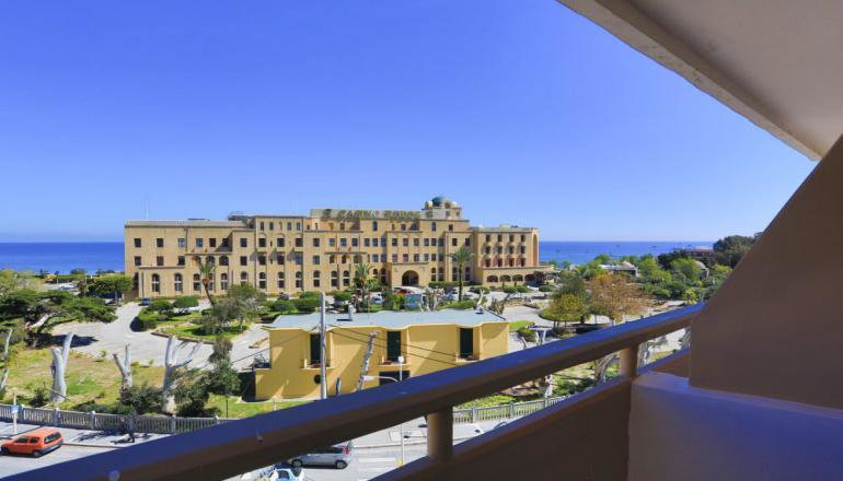 City Center Hotel