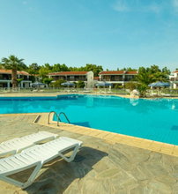 4* Golden Coast Hotel