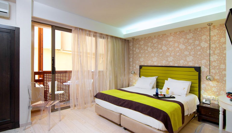 Steris Elegant Beach Hotel & Apartments