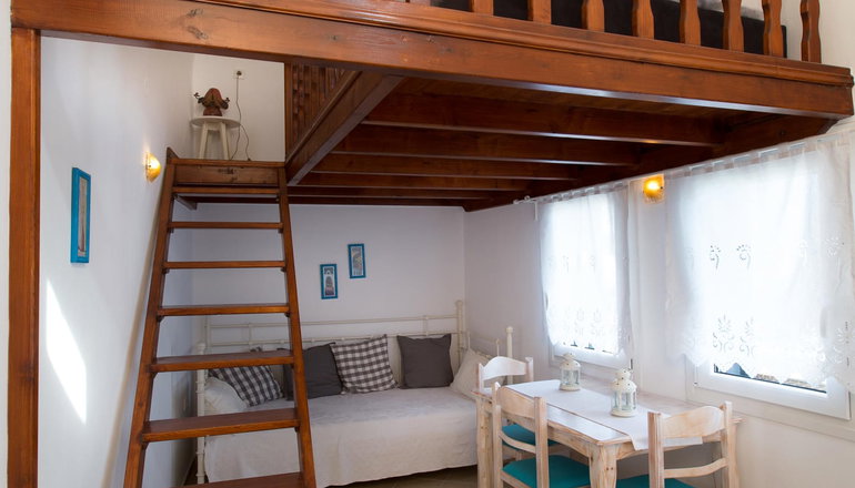 Aelia Suites