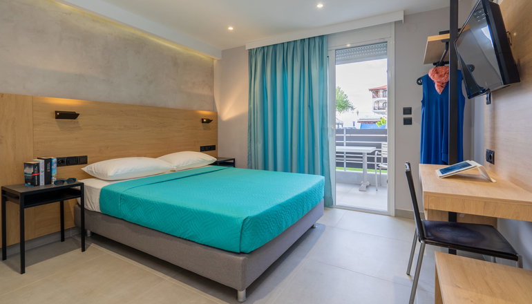 Bemyguest Comfort Zefyros Hotel