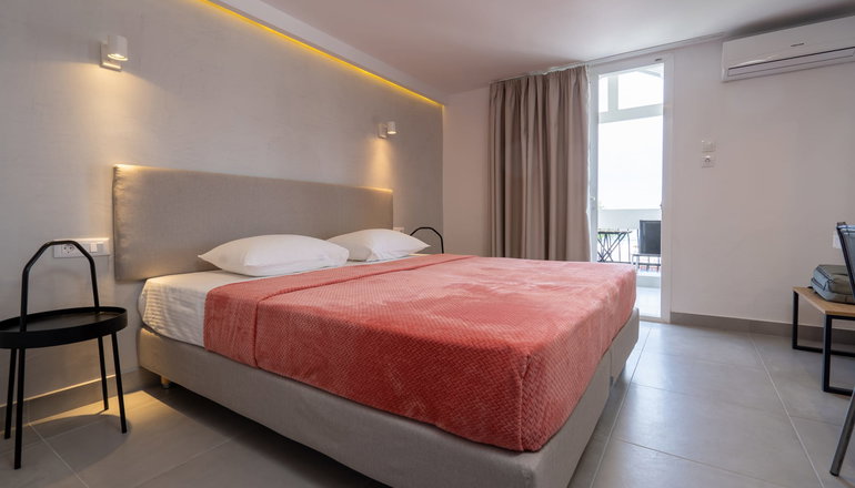 Bemyguest Comfort Zefyros Hotel