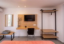 Bemyguest Comfort Zefyros Hotel
