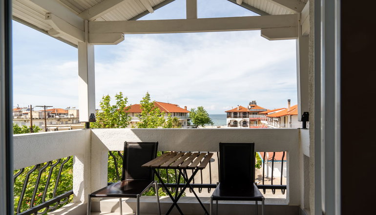 Bemyguest Comfort Zefyros Hotel