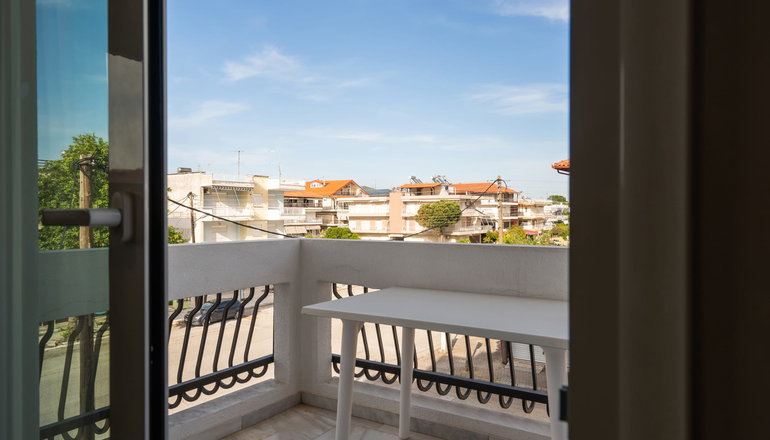 Bemyguest Comfort Zefyros Hotel