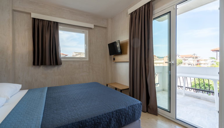 Bemyguest Comfort Zefyros Hotel