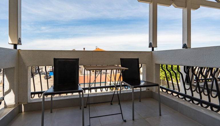 Bemyguest Comfort Zefyros Hotel