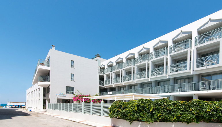 4* Alia Beach Hotel