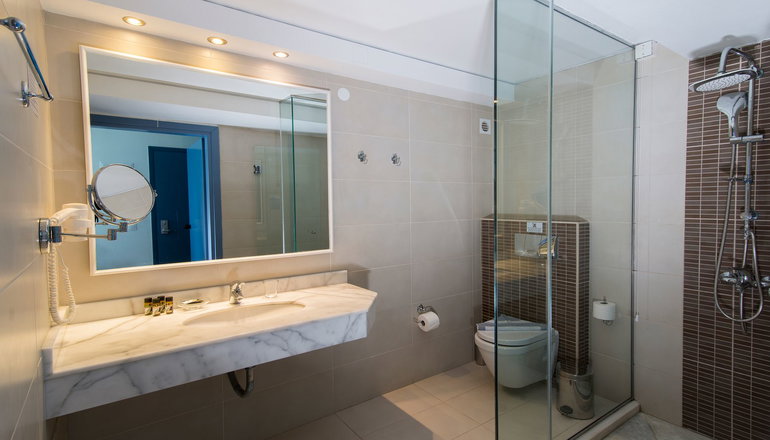 4* Alia Beach Hotel