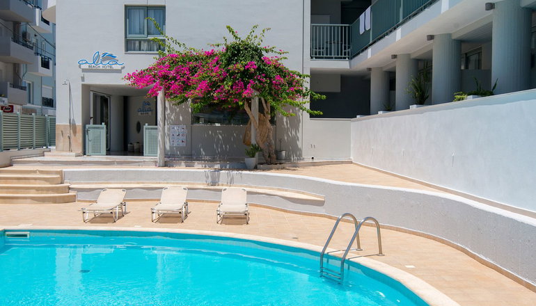 4* Alia Beach Hotel