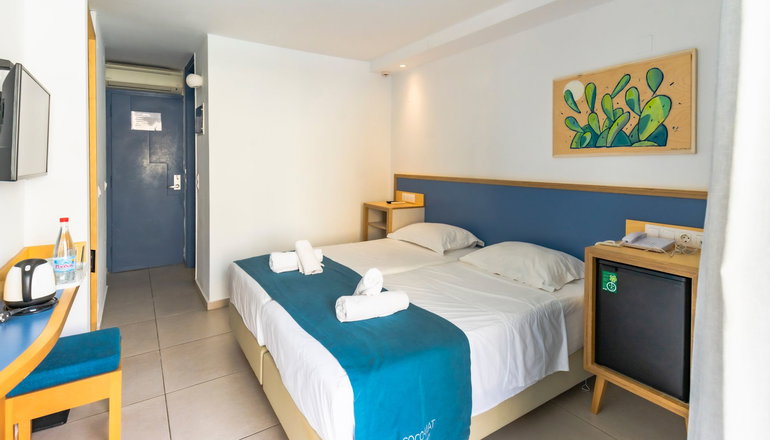 4* Alia Beach Hotel
