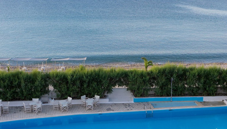 4* The Grove Seaside Hotel