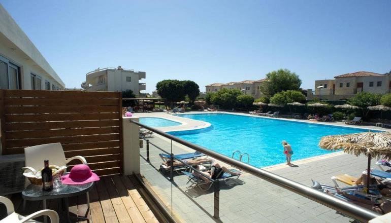 Delfinia Hotel