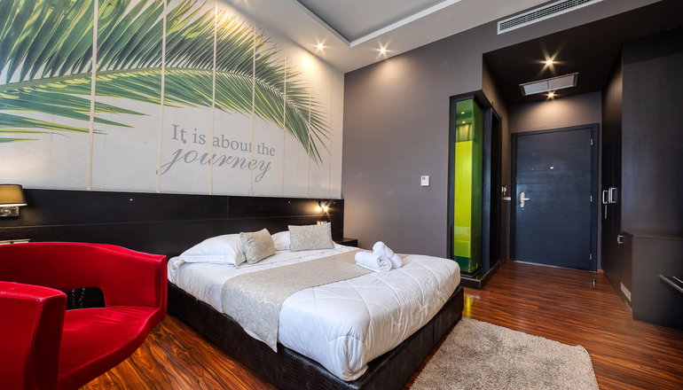 4* Gallery Art Hotel